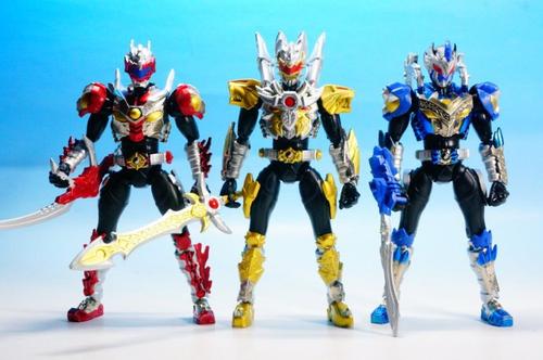 蒙面铠甲大闯关无敌版(2)